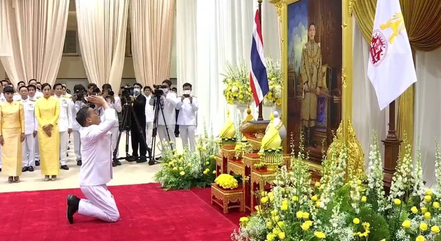พิธีรับพระบรมราชโองการโปรดเกล้า แต่งตั้งนายเศรษฐา ทวีสิน เป็นนายกฯ
